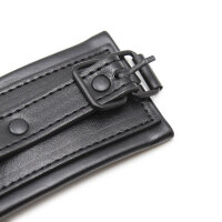 OHMAMA Handfesseln mit Lederiemen und schwarzer Metallkette
