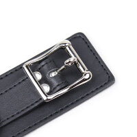 Ohmama Necklace with chain and 3 rings black