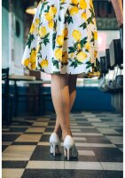 Kixies Vanessa hold-up stockings with center back seam...